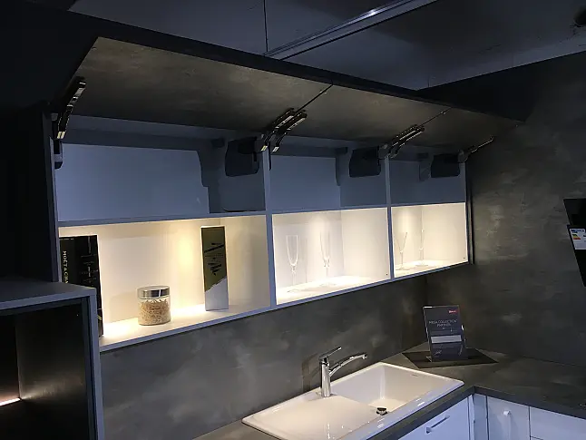 Nobilia Ausstellungsküche Lacklaminat Alpinweiß matt inkl. Neff-Geräte