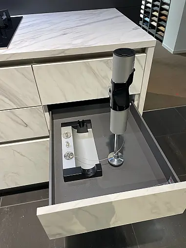 Wunderschöne Ausstellungsküche ausgestattet mit SMEG Geräten und vielen tollen Highlights.