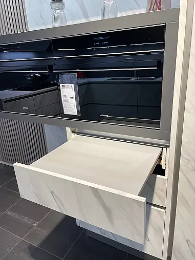 Wunderschöne Ausstellungsküche ausgestattet mit SMEG Geräten und vielen tollen Highlights.