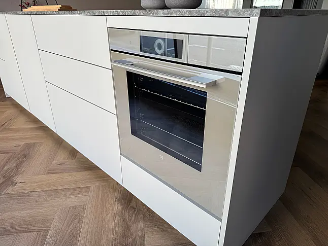 CombairSteamer V6000 60 in Spiegelglas Pearl mit Wassertank