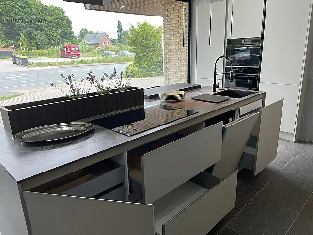 Musterküche SieMatic SLC kieselgrau samtmatt, ohne Anrichte