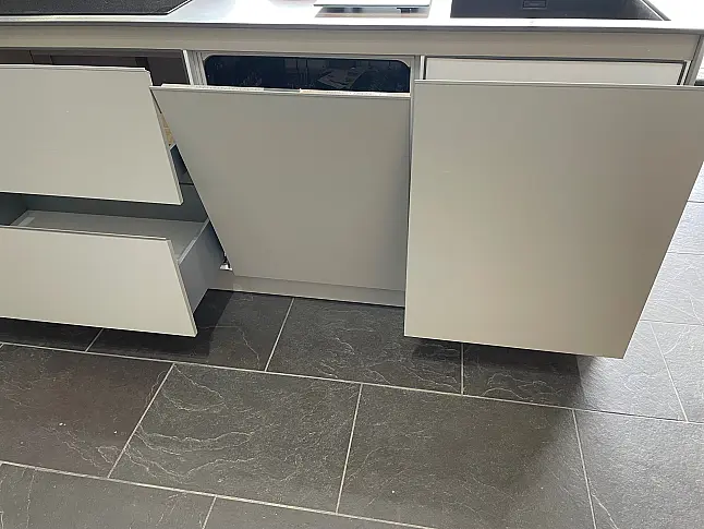 Musterküche SieMatic SLC kieselgrau samtmatt, ohne Anrichte