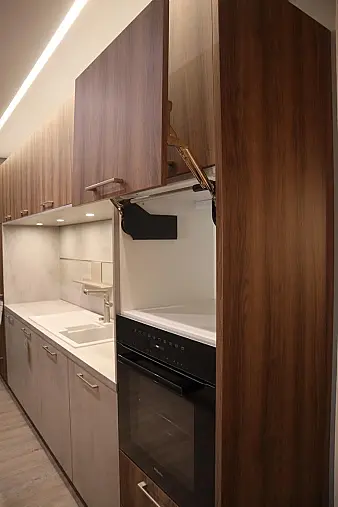 Moderne Küche mit Miele E-Geräte