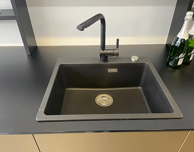 neo exclusive, Grifflos, Touch, Glas exclusive Arbeitsplatte