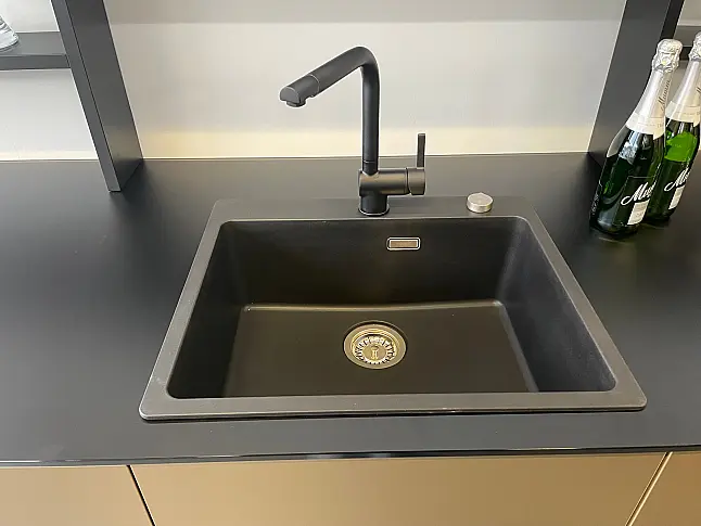neo exclusive, Grifflos, Touch, Glas exclusive Arbeitsplatte