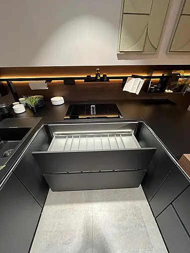 Exklusive Messeküche - XL Schränke - Slim Line Arbeitsplatten - viel LED-Beleuchtung - viel Zubehör - zahlreiche Siemens Einbaugeräte