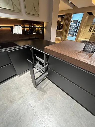 Exklusive Messeküche - XL Schränke - Slim Line Arbeitsplatten - viel LED-Beleuchtung - viel Zubehör - zahlreiche Siemens Einbaugeräte