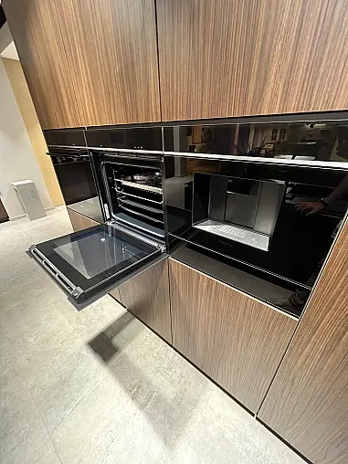 Exklusive Messeküche - XL Schränke - Slim Line Arbeitsplatten - viel LED-Beleuchtung - viel Zubehör - zahlreiche Siemens Einbaugeräte