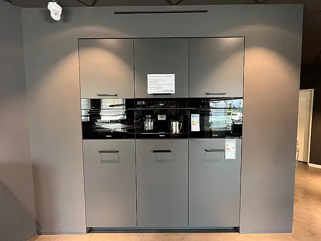 Moderne hochglanz Küche in trendigen anthrazit