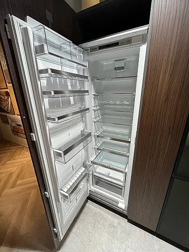 Exklusive Messeküche - XL Schränke - Slim Line Arbeitsplatten - viel LED-Beleuchtung - viel Zubehör - zahlreiche Siemens Einbaugeräte