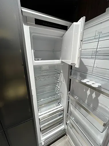 Exklusive Messeküche - XL Schränke - Slim Line Arbeitsplatten - viel LED-Beleuchtung - viel Zubehör - zahlreiche Siemens Einbaugeräte