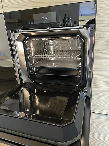 Dialoggarer  Backofen, Obsidianschwarz, Inklusive Gutschein für ein Private Dining