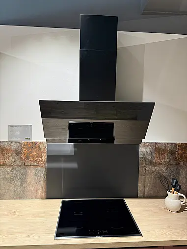 Moderne L-Form Küche mit Gorenje Geräten