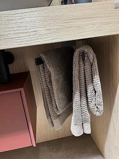Exklusives Gäste-WC / Waschbecken - für kleines Badezimmer oder Gäste-WC geeignet - LED Beleuchtung
