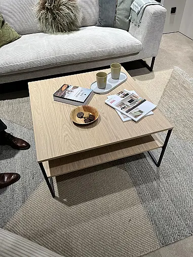 Exklusive Wohnwand - viel LED-Beleuchtung - inklusive Couchtisch - Philips Hue Beleuchtung