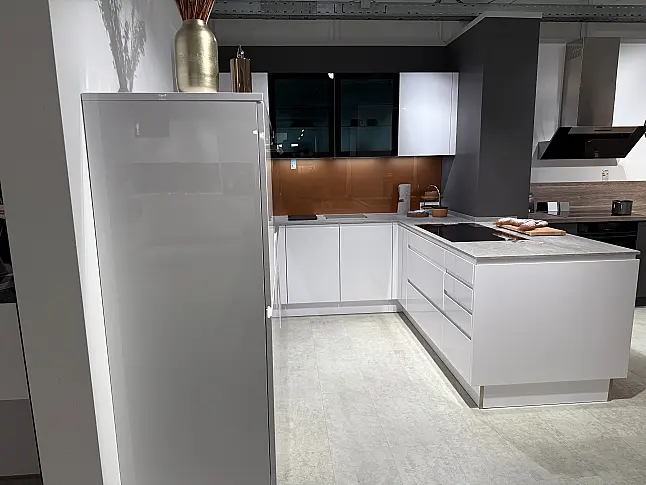 Moderne Nolte Küche in Zeitlosem Design