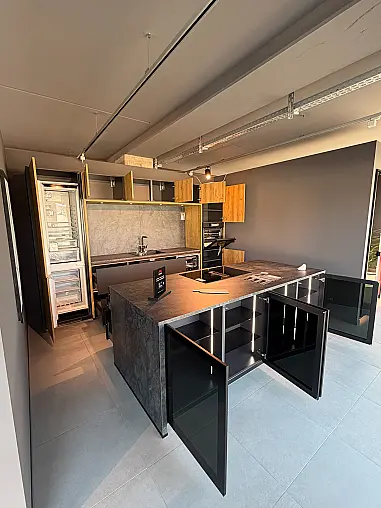 Moderne Design-Inselküche