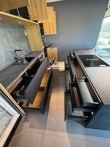 Moderne Design-Inselküche