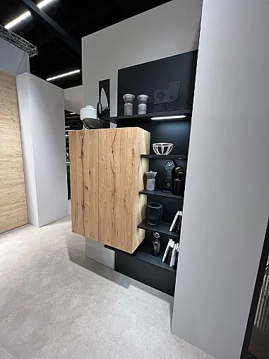 Exklusives Esszimmer inklusive Tisch - 6  Stühle - Hängeschränke und Regalböden inkl. LED-Beleuchtung - Messestück wieder original verpackt