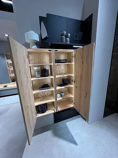 Exklusives Esszimmer inklusive Tisch - 6  Stühle - Hängeschränke und Regalböden inkl. LED-Beleuchtung - Messestück wieder original verpackt