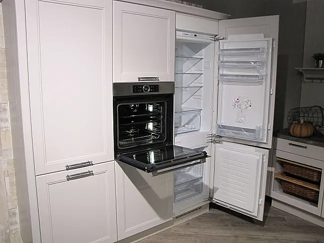 Landhausküche Echtholz lackiert