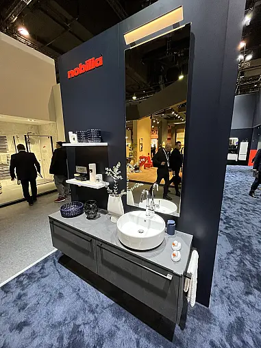 Exklusives Badezimmer / Waschtisch - LED-Borde - LED-Spiegelbeleuchtung