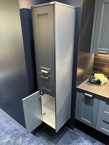 Exklusives Badezimmer / Waschtisch / Alibert / Midi-Schrank - LED-Beleuchtungen - Quarzstein-Platte