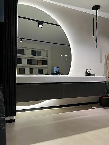 Designer-Badmöbel Set Nobilia Artis Titan + Silestone Calacatta Gold Waschtisch + Designerspiegel mit Bluetooth