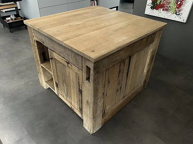 Massivholztisch Rustikaler Küchenblock aus Eiche / Fasseiche