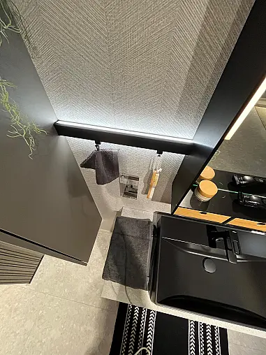 Exklusives Badezimmer - Messestück - viel LED-Beleuchtung - Keramik-Platte - sofort verfügbar