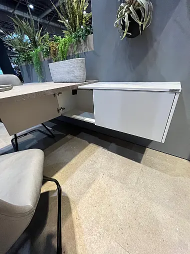 Exklusives Essgruppe  / Besprechungsraum -  tolle Planung mit Sideboard - 4 Stühlen - Messestück