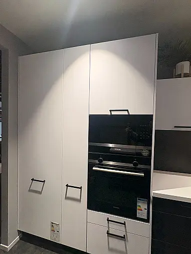 moderne Küche in U-Form
