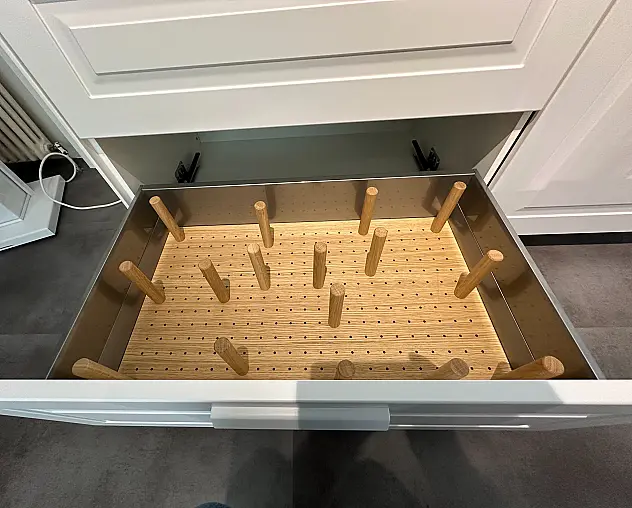Exclusive Landhausküche mit Thekenbereich
