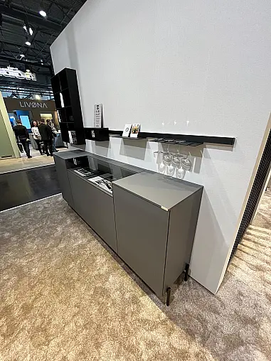 Elegantes zeitloses Sideboard / Mediaboard - tolles Relingsystem mit indirekter LED Beleuchtung - Exklusives Messestück wieder original verpackt
