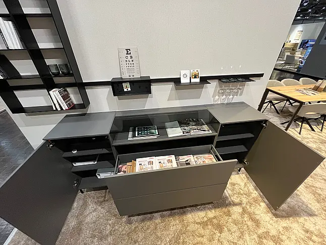 Elegantes zeitloses Sideboard / Mediaboard - tolles Relingsystem mit indirekter LED Beleuchtung - Exklusives Messestück wieder original verpackt