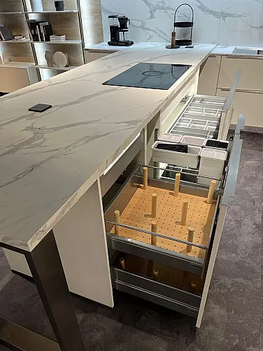 Exklusive Messeküche -Vollausstattung - Exklusive Bosch Geräte - div. LED-Beleuchtungen - Luxus pur