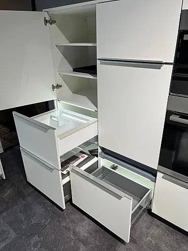 Exklusive Messeküche -Vollausstattung - Exklusive Bosch Geräte - div. LED-Beleuchtungen - Luxus pur