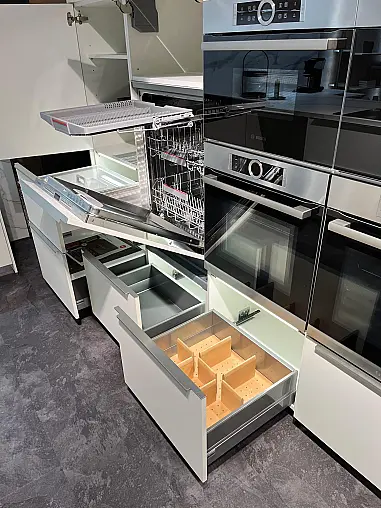Exklusive Messeküche -Vollausstattung - Exklusive Bosch Geräte - div. LED-Beleuchtungen - Luxus pur