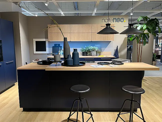 NEO Ausstellungsküche S19 Soft Lack, 76T Tiefblau softmatt