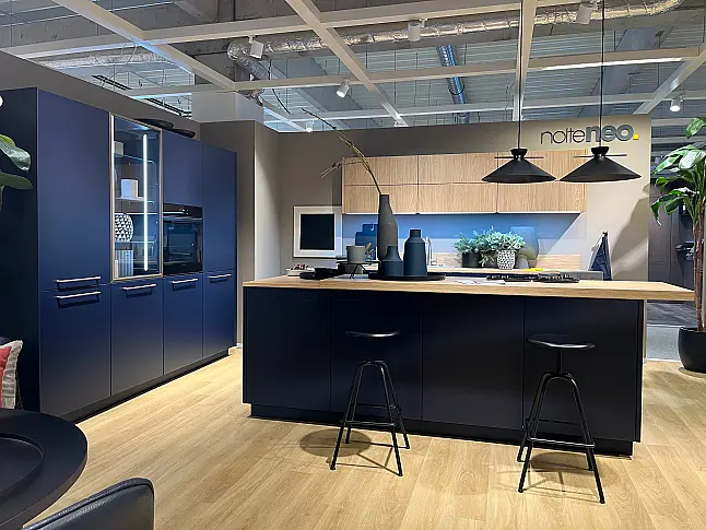 NEO Ausstellungsküche S19 Soft Lack, 76T Tiefblau softmatt