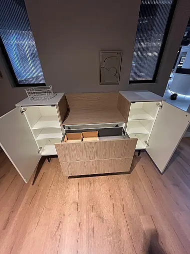 Elegantes, zeitloses Sideboard - Exklusives Messestück wieder original verpackt