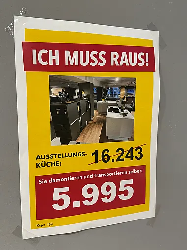 Schöne freistehende Küche