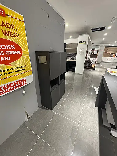 Schöne freistehende Küche