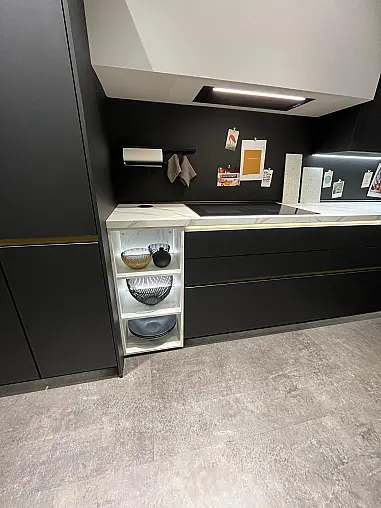 Exklusive Messeküche - Luxus pur - Insel mit integriertem Tisch - LED-Beleuchtungen - Siemens Geräte