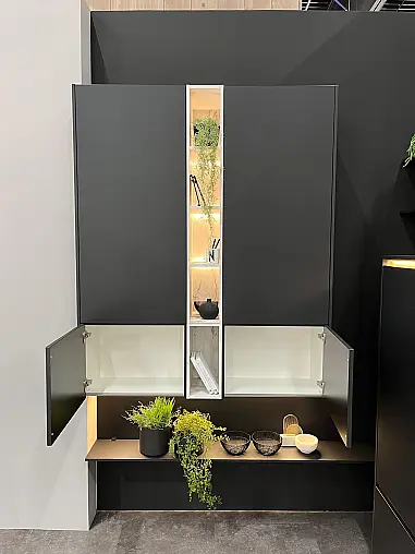 Exklusive Messeküche - Luxus pur - Insel mit integriertem Tisch - LED-Beleuchtungen - Siemens Geräte