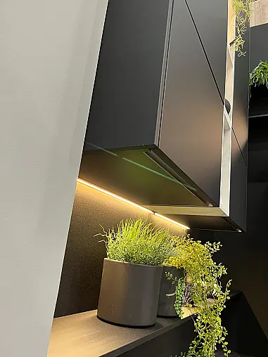 Exklusive Messeküche - Luxus pur - Insel mit integriertem Tisch - LED-Beleuchtungen - Siemens Geräte