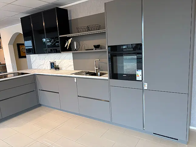 Moderne Systemat Halbinsel in Mattlack Greige