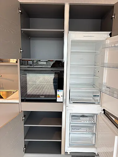 Moderne Systemat Halbinsel in Mattlack Greige
