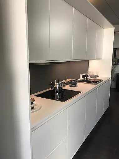 MUSTERKÜCHE SLC smartlack lotusweiss