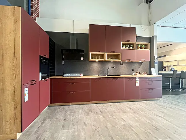 kleine Stauraumlösung Modern Rostrot